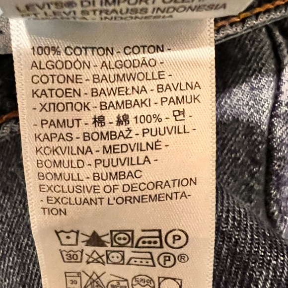 Levi’s Women’s Low-Rise Superlow Loose Jeans - Picture 9 of 11